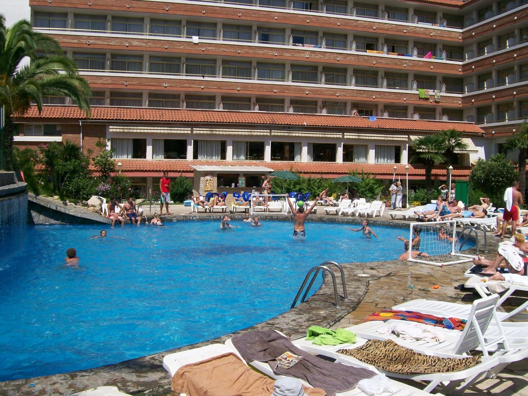 Hotel Esplendid Бланес Экстерьер фото