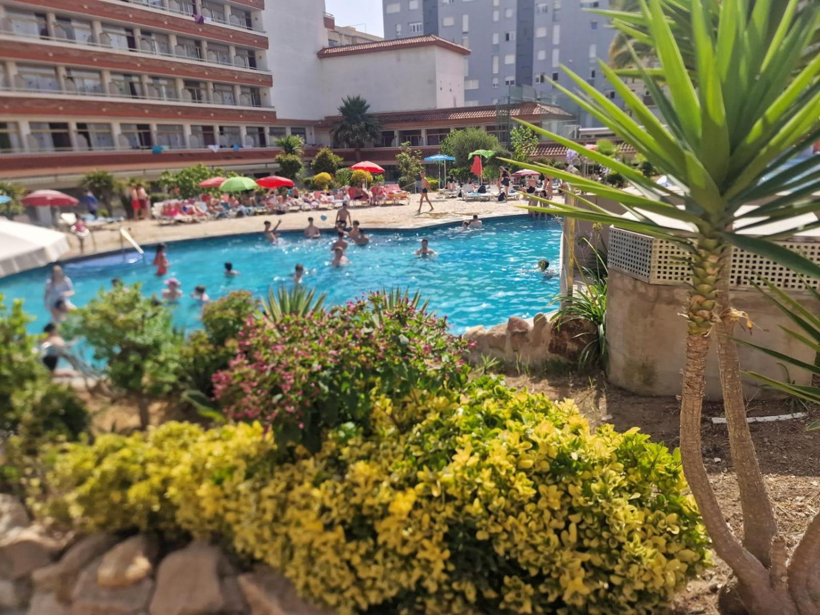 Hotel Esplendid Бланес Экстерьер фото